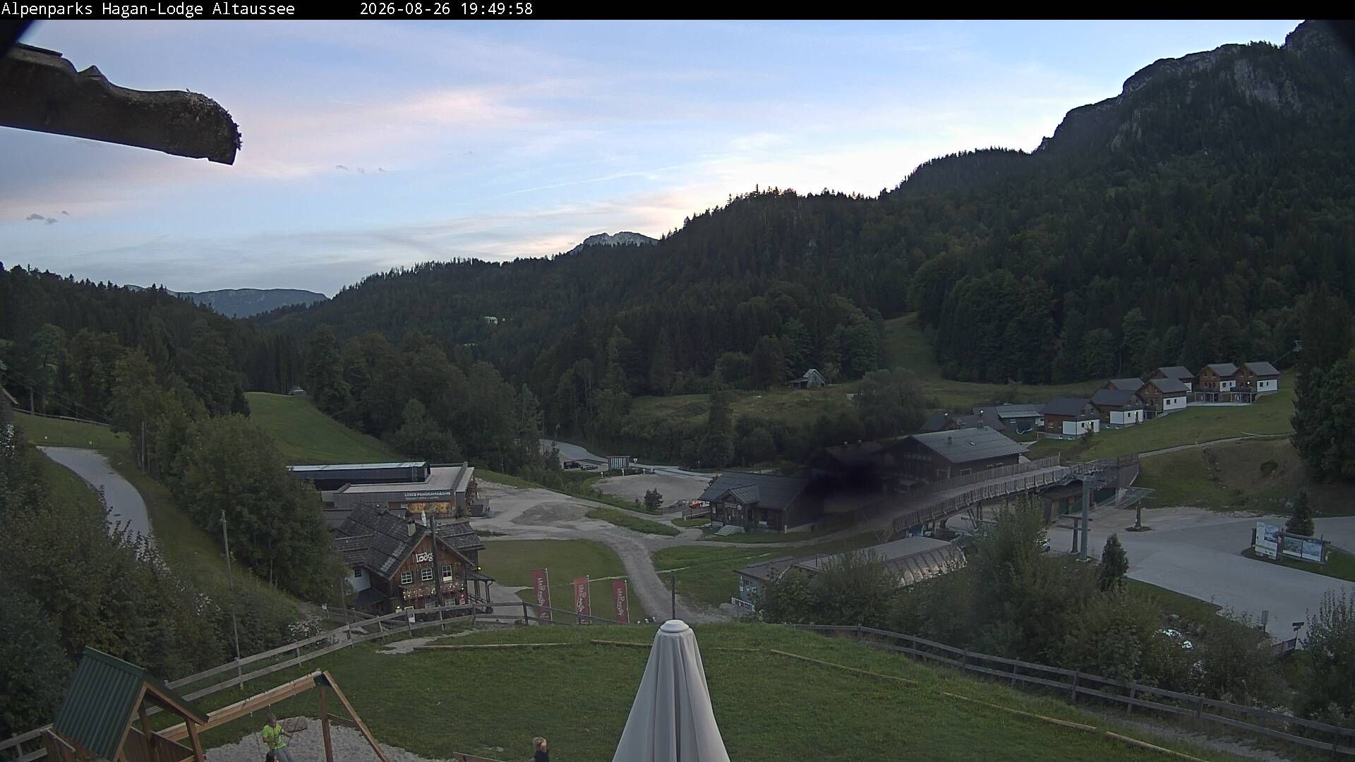 Traffic Cam Altaussee: AlpenParks Lodge GmbH - AlpenParks Hagan Lodge
