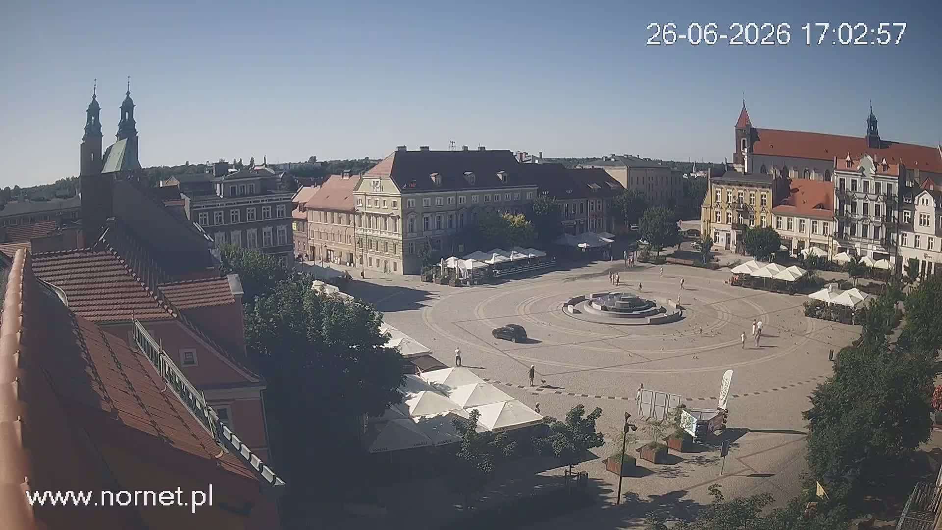 Traffic Cam Gniezno: Rzeczpospolita - Rynek