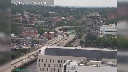 Traffic Cam Syracuse › North: I-81 south of Exit 18 (Almond St)