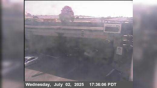 Traffic Cam Richmond › East: T258W -- I-80 : Central Avenue Onramp - Looking West