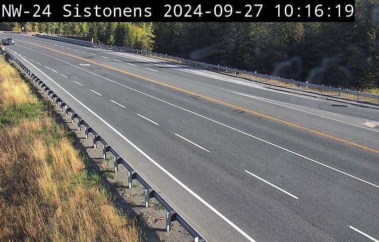 Traffic Cam Unorganized Thunder Bay District: Highway 11 at Highway 102