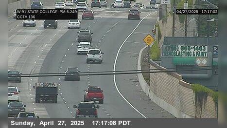 Traffic Cam Anaheim › West: SR-91 : State College Boulevard