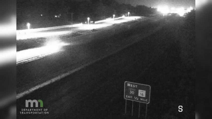 Traffic Cam Rochester: T.H.63 SB @ Tyrol Lane SE (MP 33.9)