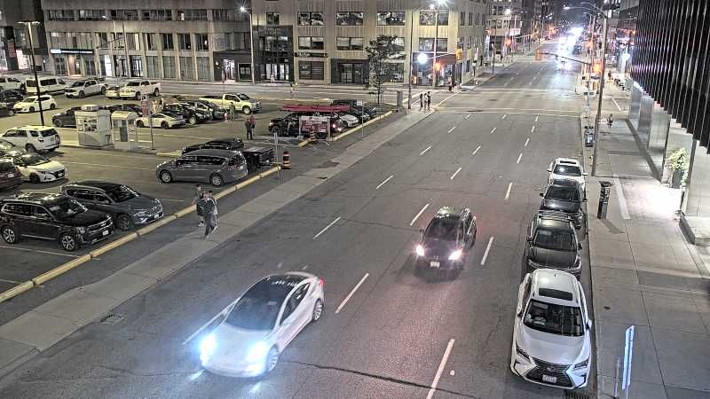 Traffic Cam (Old) Ottawa: Queen Street & Kent Street
