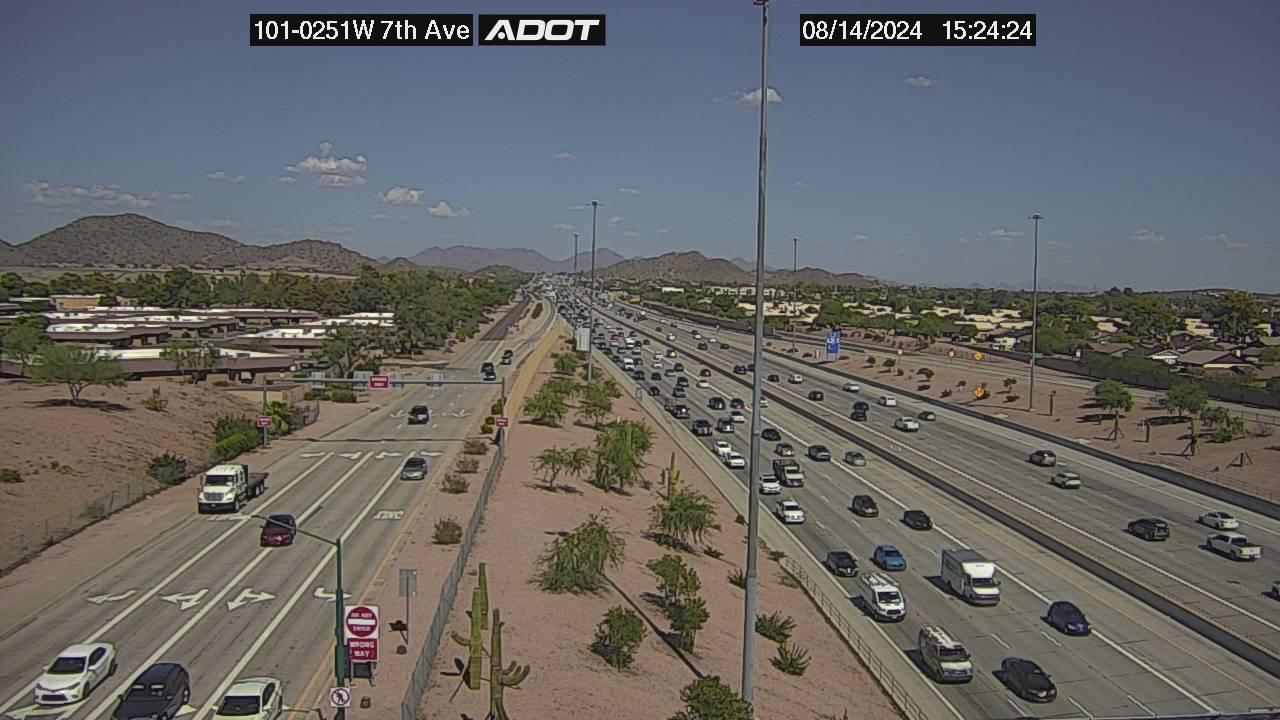 Traffic Cam Wild Flower › West: I-101 WB 25.10 @7th Ave