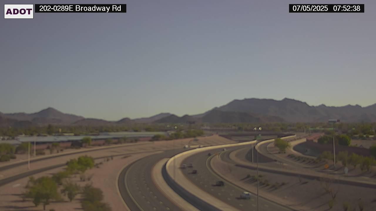 Traffic Cam Mesa › East: SR-202 EB 28.90 @Broadway Rd