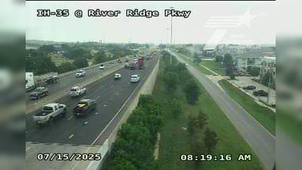 Traffic Cam San Marcos › North: I-35 @ River Ridge Pkwy