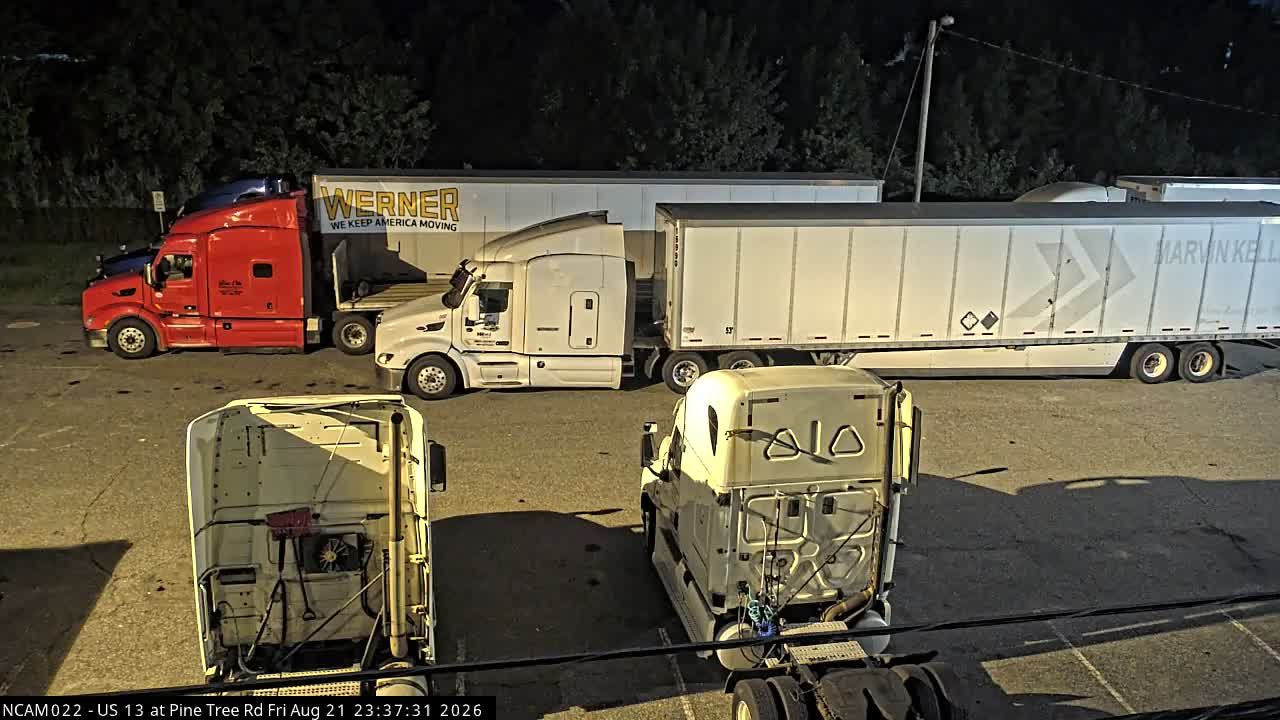 Traffic Cam Pine Tree Corners: US 13 @ PINE TREE RD