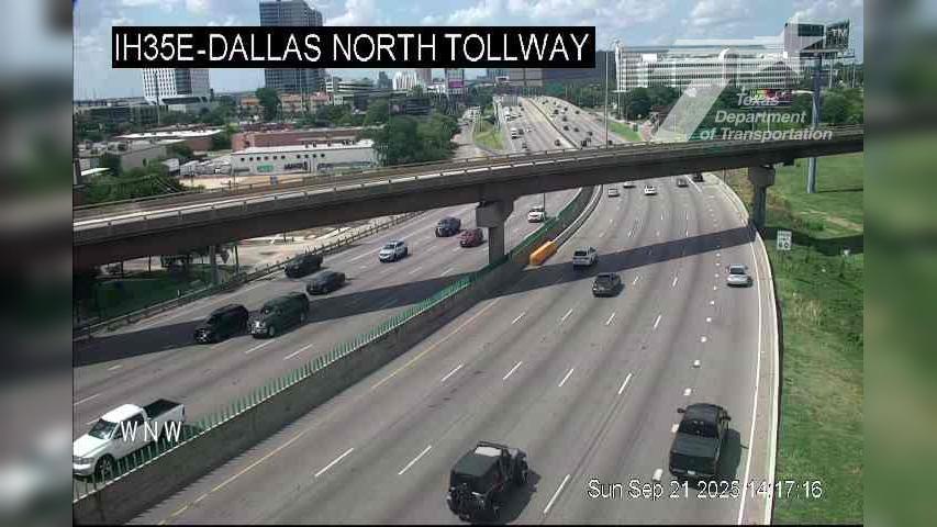 Traffic Cam Hi Line › North: I-35E @ Dallas North Tollway