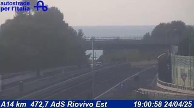 Preview delle webcam di Termoli: A14 km 472,7 AdS Riovivo Est