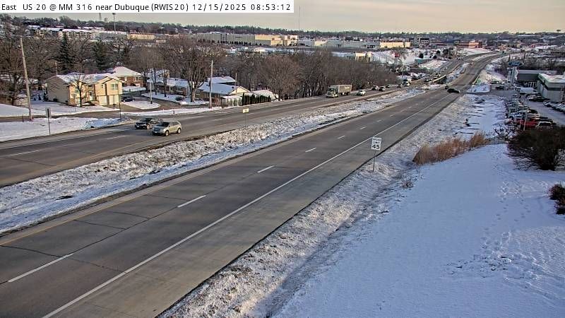 Traffic Cam Dubuque: R20: US 20 EB