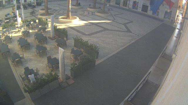 Webcam Manfredonia, Piazza del Popolo - Comune di Manfredonia