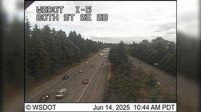 Everett I-5 Traffic & Landscape View