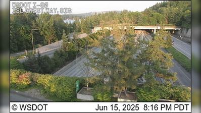 Traffic Cam Beaumont: I-90 at MP 7.1: Island Crest Way Arterial