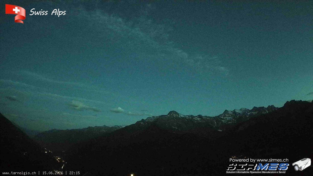 Faido › Süden: Tarnolgio - Ticino, Svizzera: Vista sul versante ovest della Leventina