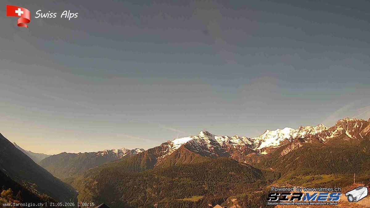 Faido › Süden: Tarnolgio - Ticino, Svizzera: Vista sul versante ovest della Leventina