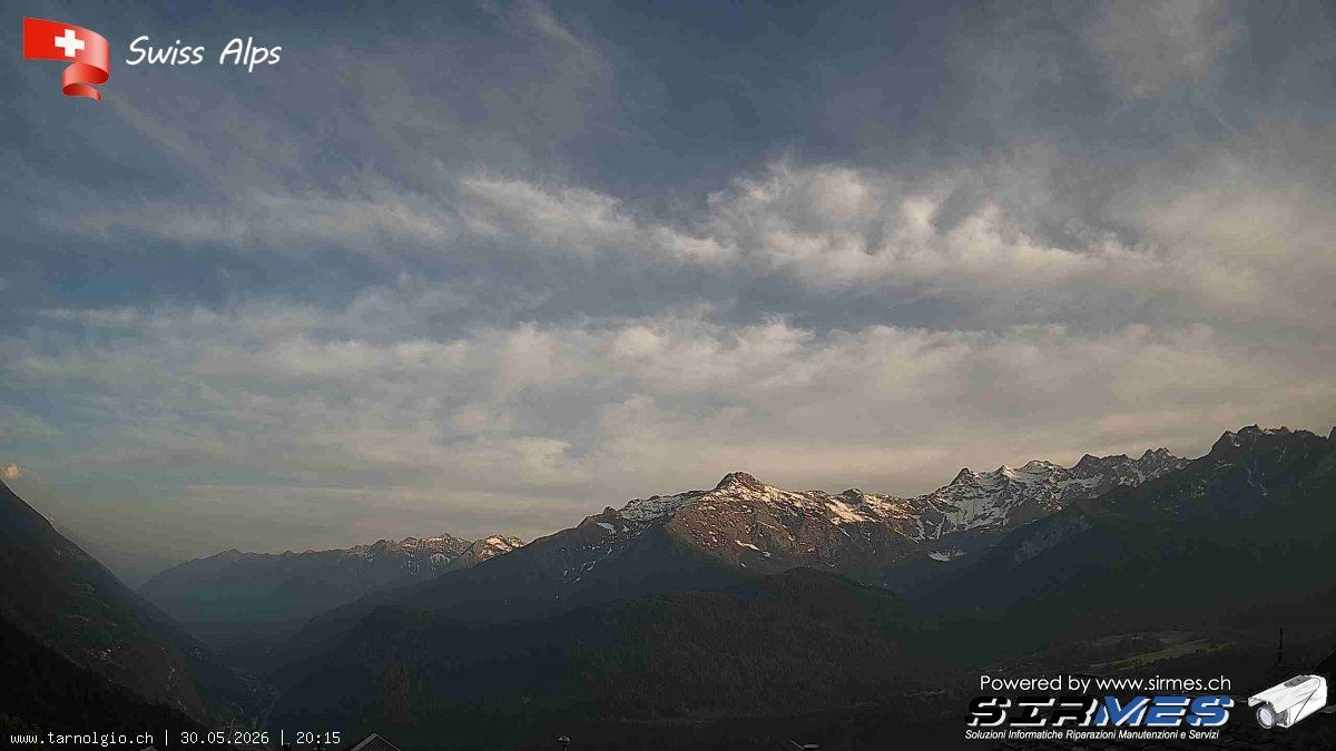 Faido › Süden: Tarnolgio - Ticino, Svizzera: Vista sul versante ovest della Leventina