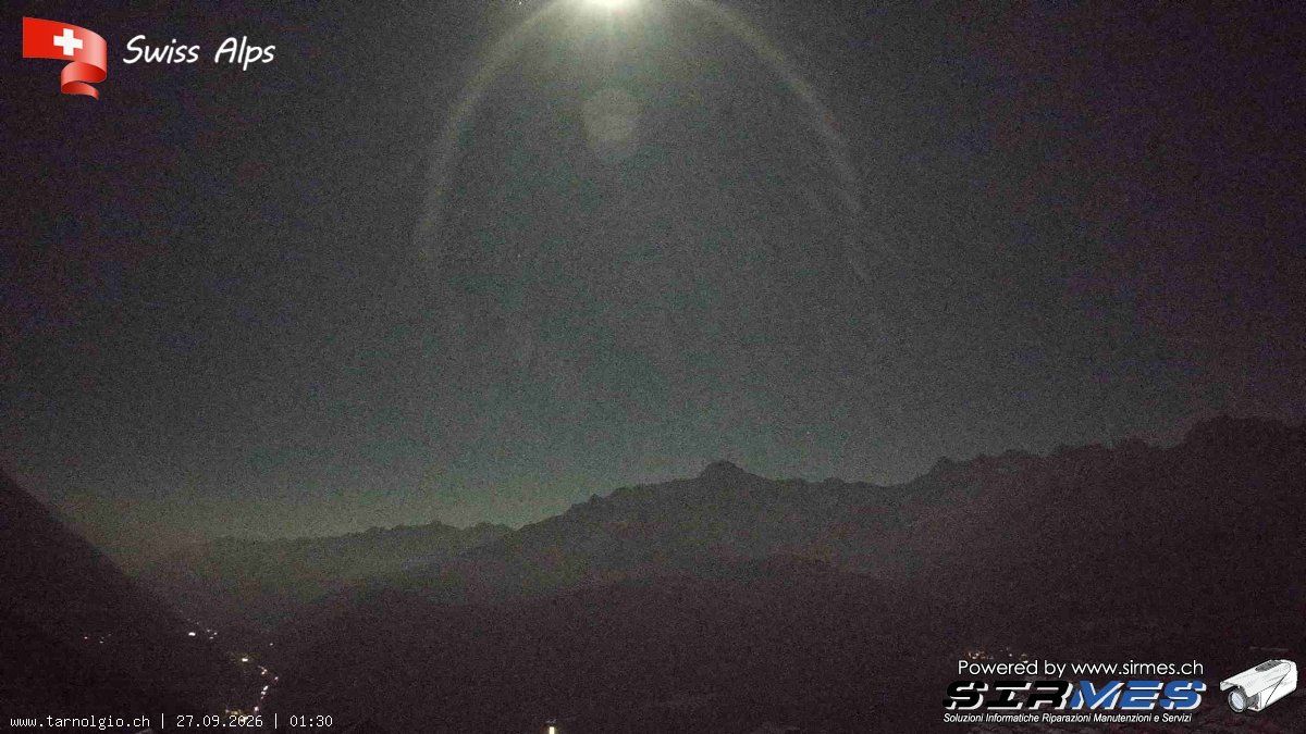 Faido › Süden: Tarnolgio - Ticino, Svizzera: Vista sul versante ovest della Leventina
