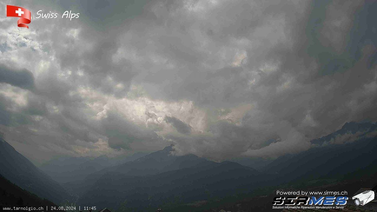 Faido › Süd: Tarnolgio - Vista sul versante ovest della Leventina