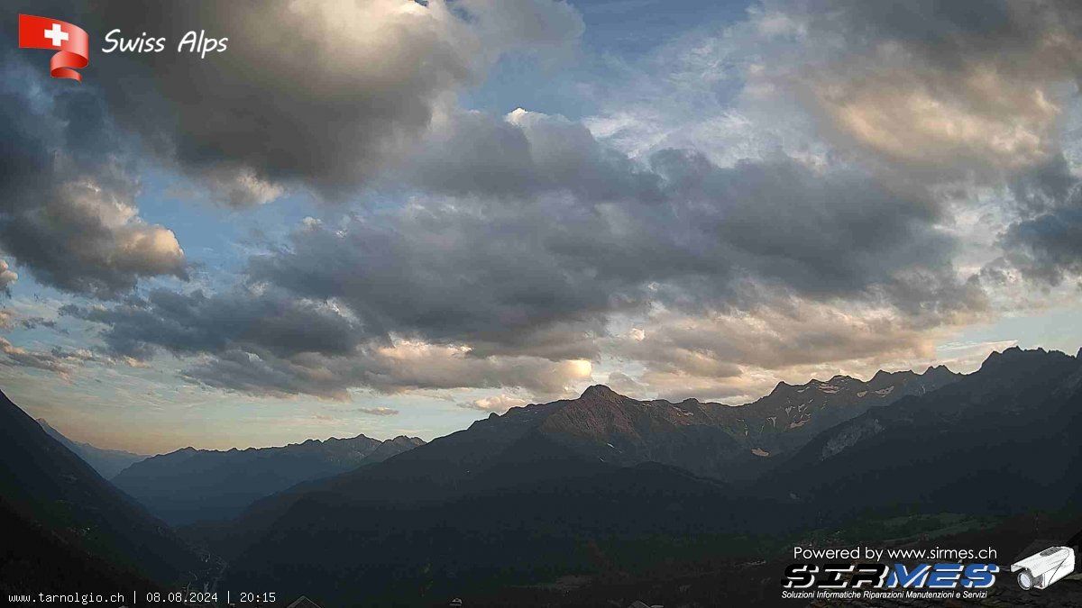 Faido › Süd: Tarnolgio - Vista sul versante ovest della Leventina