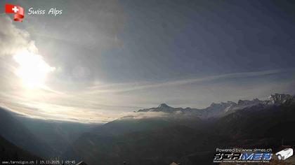 Faido › Süden: Tarnolgio - Ticino, Svizzera: Vista sul versante ovest della Leventina