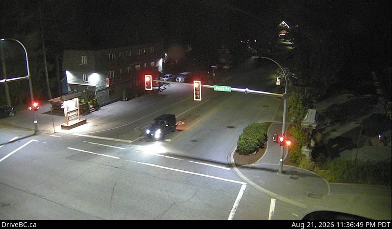 Traffic Cam Whistler Creekside › West: Hwy 99, in Whistler at Lake Placid Rd, looking west
