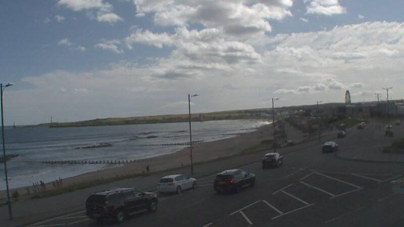 Traffic Cam Aberdeen › South-East: Aberdeen beach