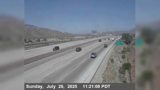 Traffic Cam Cabazon › West: I-10 : (508) West Of Main Street