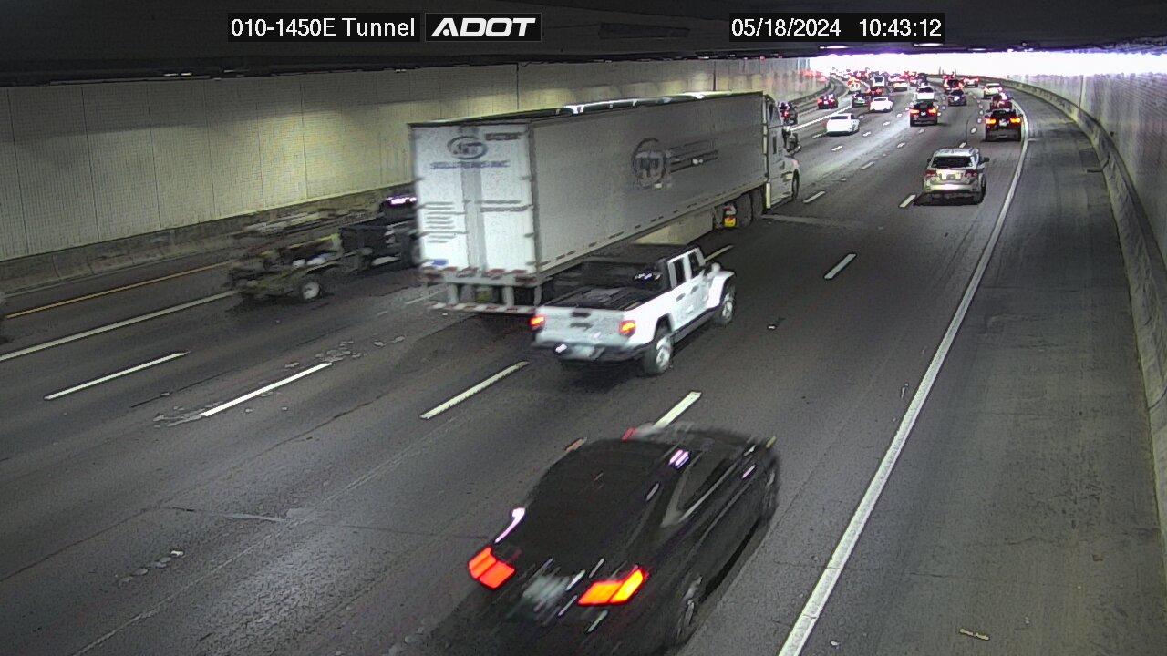 Traffic Cam Phoenix › East: I-10 EB 145.08 @Tunnel