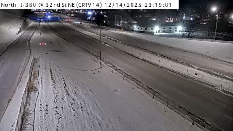 Traffic Cam Cedar Rapids: CR - I-380 @ 32nd St NE (14)