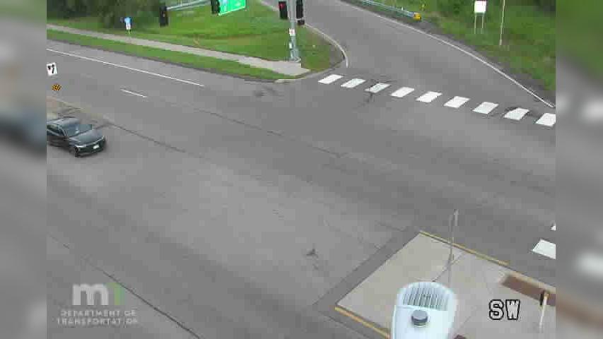 Traffic Cam Maplewood: T.H.36 WB @ White Bear Ave NB