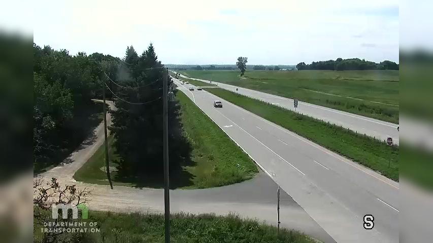 Traffic Cam Coates: T.H.52 NB @ 180th St (MP 112)