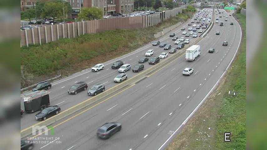 Traffic Cam Seward: I-94: I-94 EB @ Cedar Ave