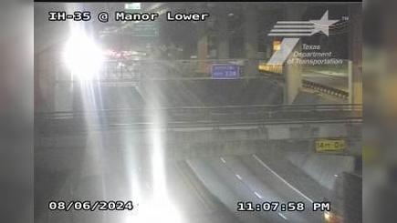 Traffic Cam Austin › North: I-35 @ Manor Lower