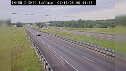 Traffic Cam Buffalo › North: I-45@US-79