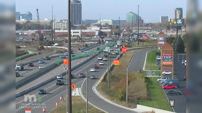 Traffic Cam Richfield: I-494: I-494 WB @ Lyndale Ave