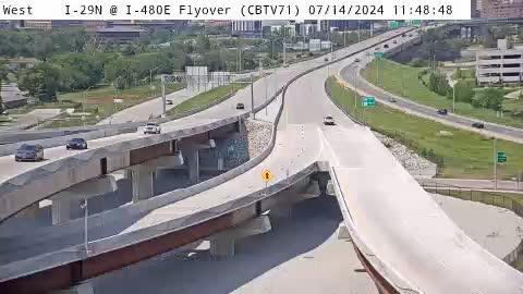 Traffic Cam Council Bluffs: CB - I-29N @ I-480E Flyover (71)
