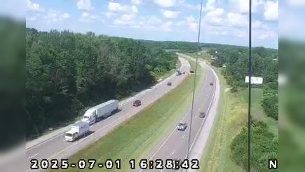 Traffic Cam Middletown: I-69: 1-069-229-1-2 S OF SR 236