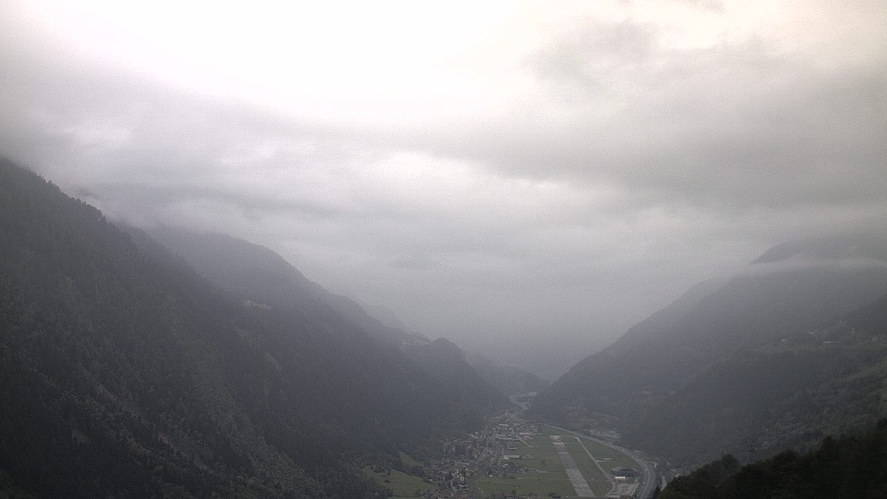 Quinto: Ambri Airport