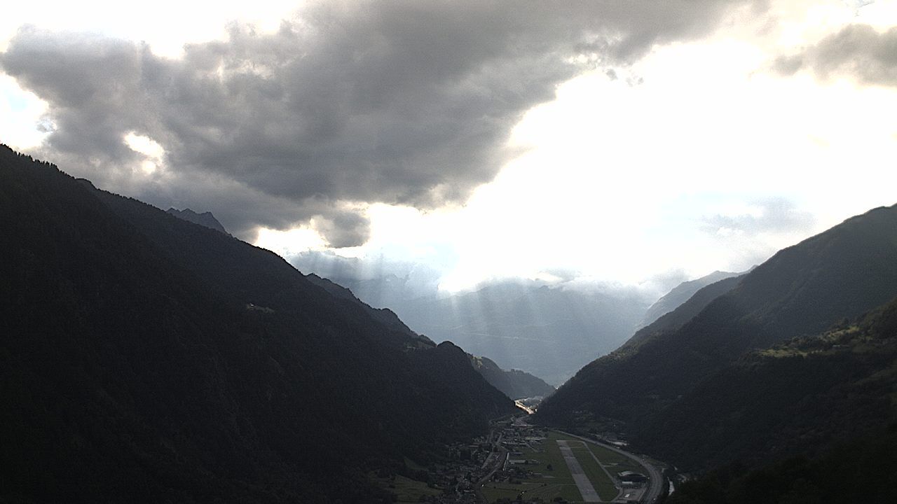 Quinto: Ambri Airport