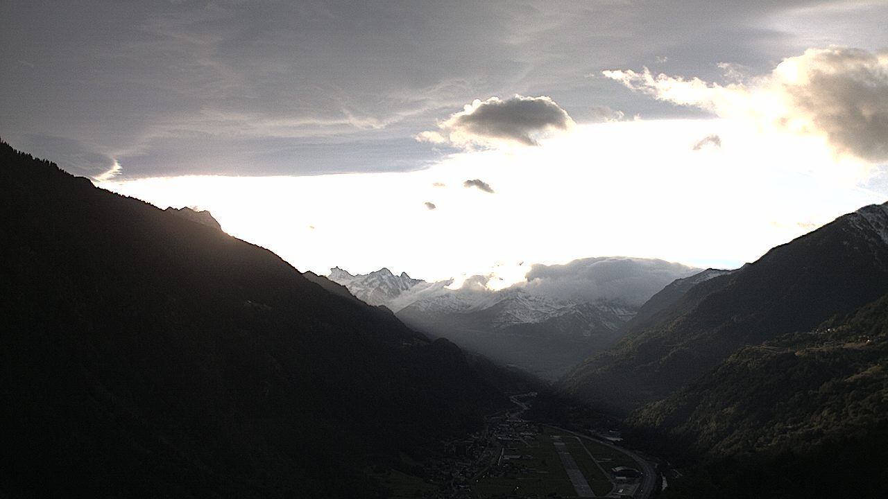 Quinto: Ambri Airport