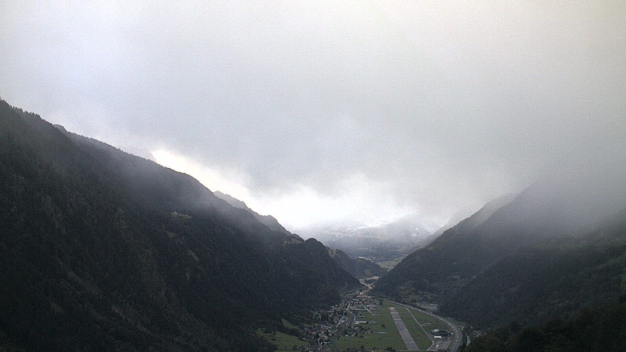 Quinto: Ambri Airport