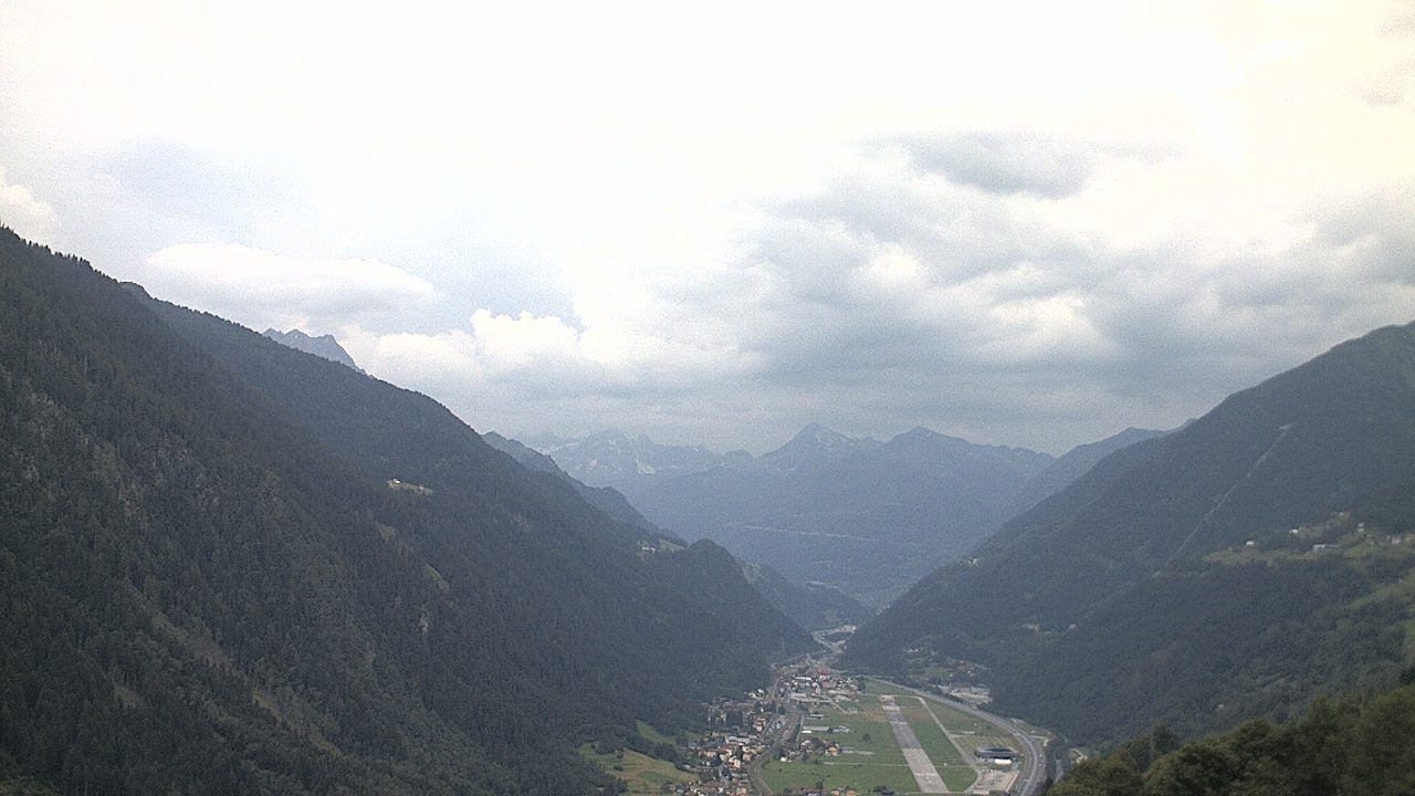 Quinto: Ambri Airport