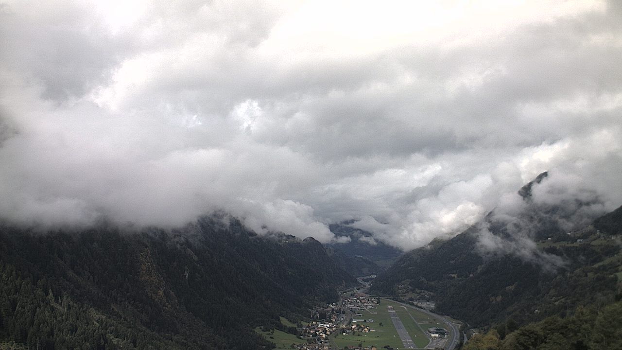 Quinto: Ambri Airport