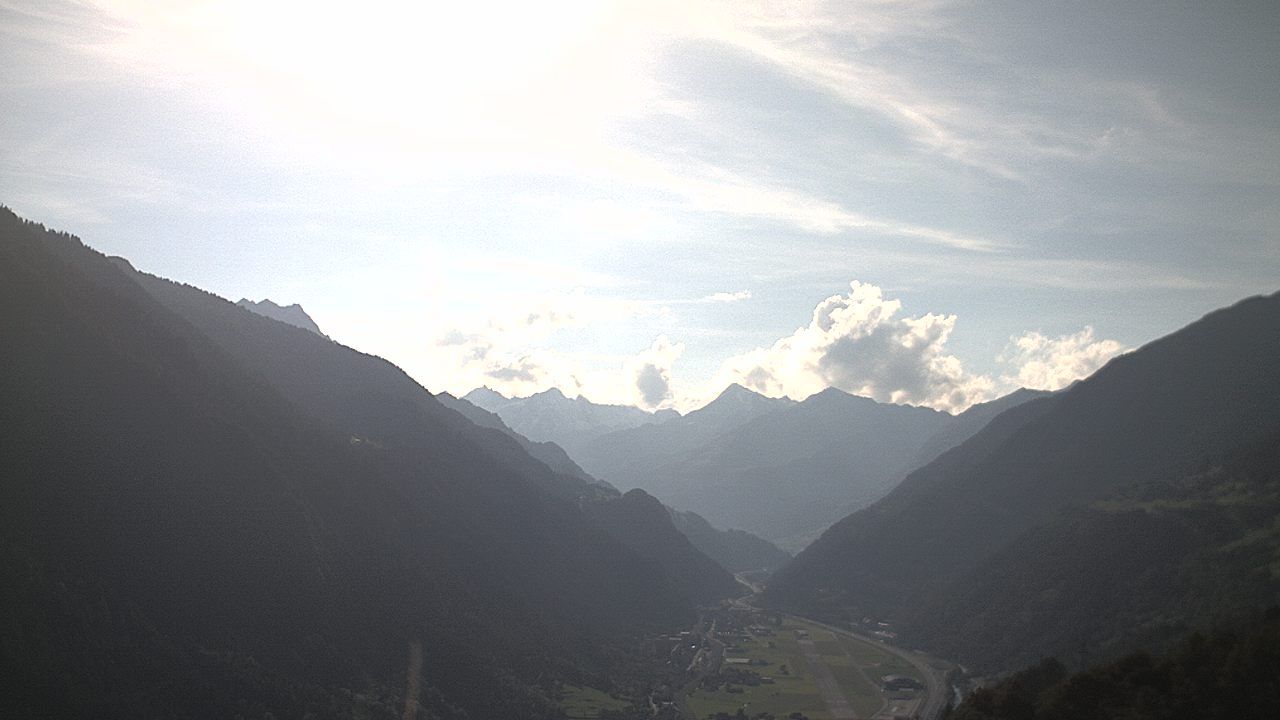 Quinto: Ambri Airport