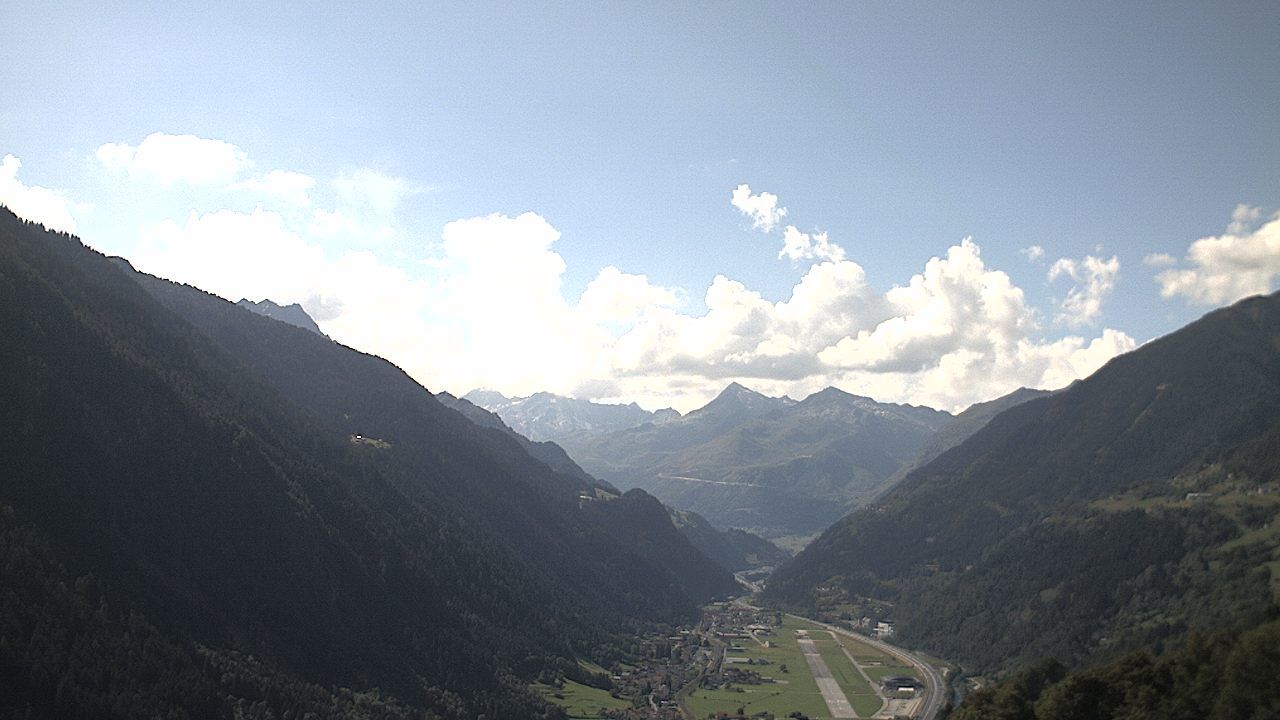 Quinto: Ambri Airport