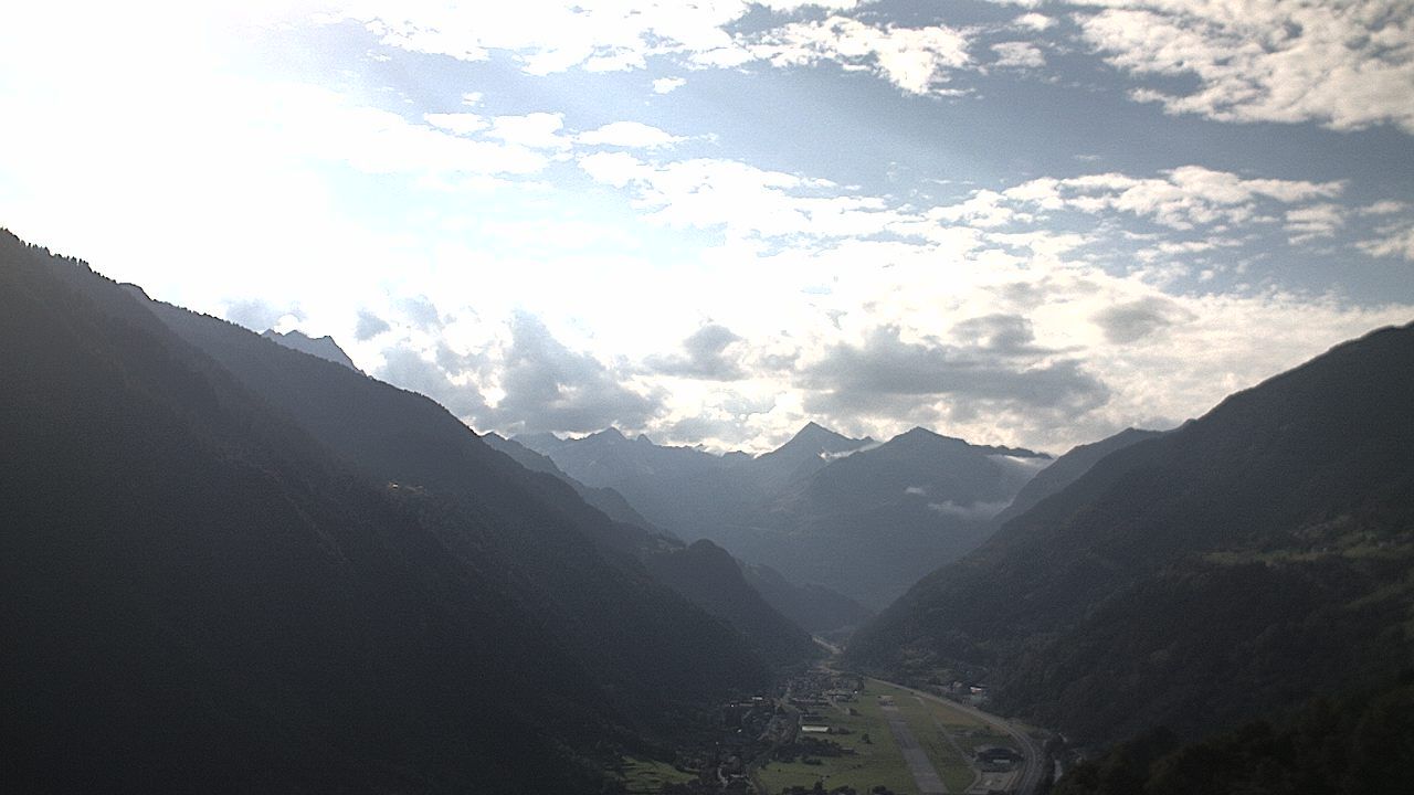 Quinto: Ambri Airport