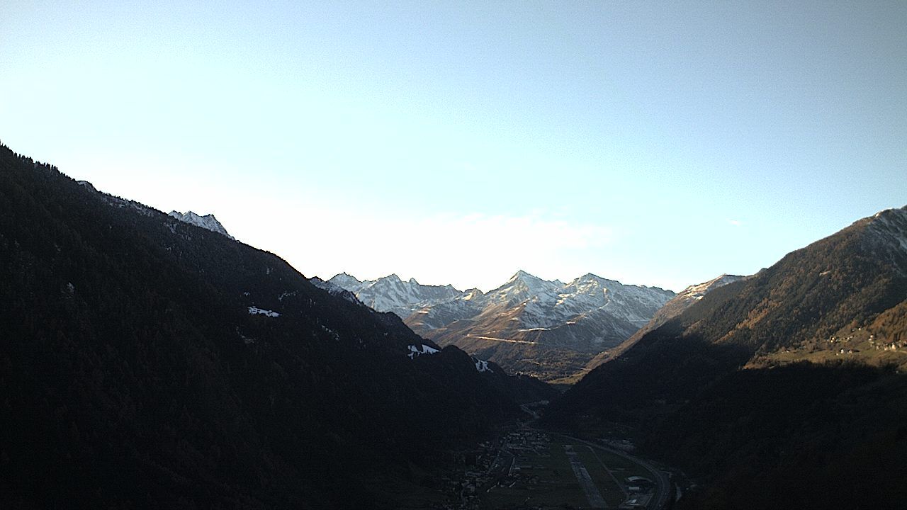 Quinto: Ambri Airport