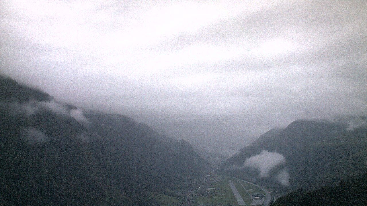 Quinto: Ambri Airport