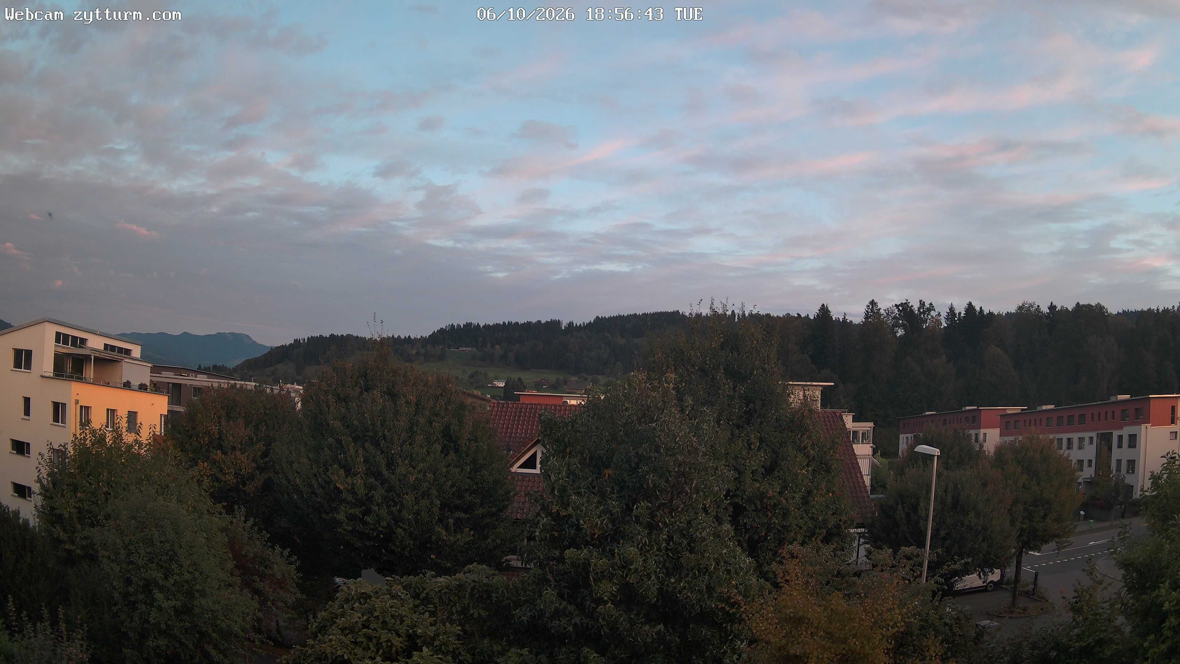Risch-Rotkreuz: Live Webcam Rotkreuz Richtung Süd-Ost